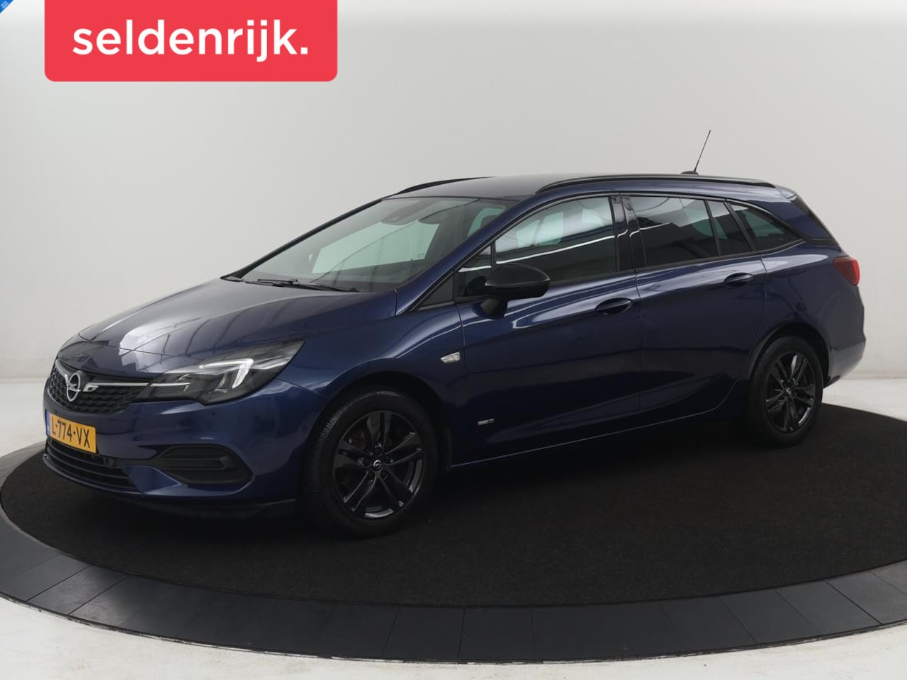 Opel Astra Sports Tourer - 1.2 Design & Tech | Cruise control | Camera | Park assist | Trekhaak | Dodehoek detectie | - AutoWereld.nl