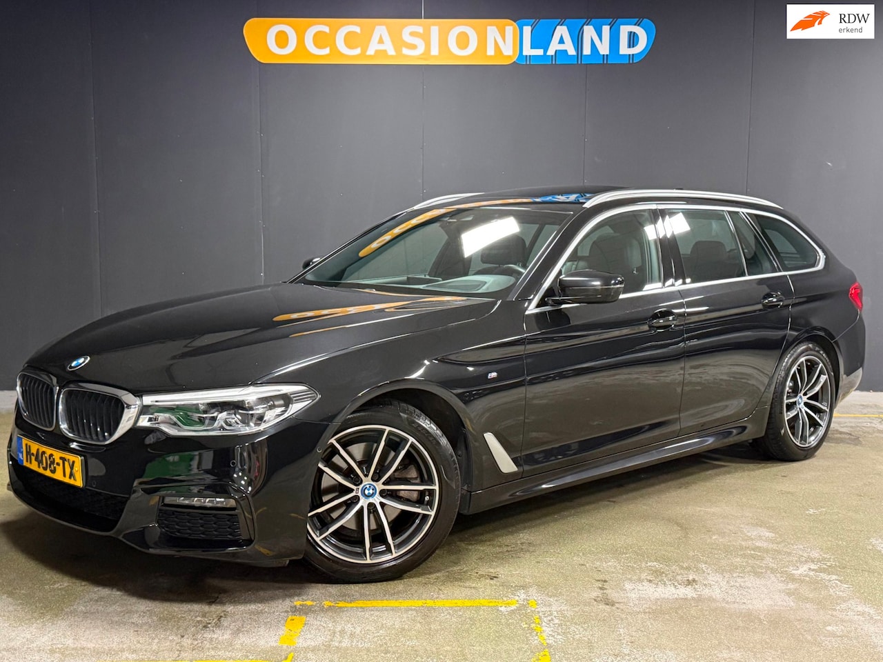 BMW 5-serie Touring - 520i High Executive Edition M |PANO|HUD|LEDER+MEMORY|CARPLAY - AutoWereld.nl