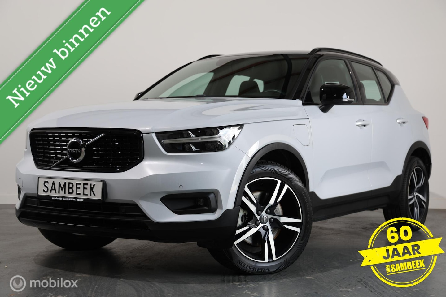 Volvo XC40 - 1.5 T4 Recharge - Trekhaak elektrisch - Stuur/Stoelverwarming - Carplay - AutoWereld.nl