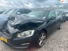 Volvo V60 - | 2013 | 2.0 D3 | Export en Handel | APK