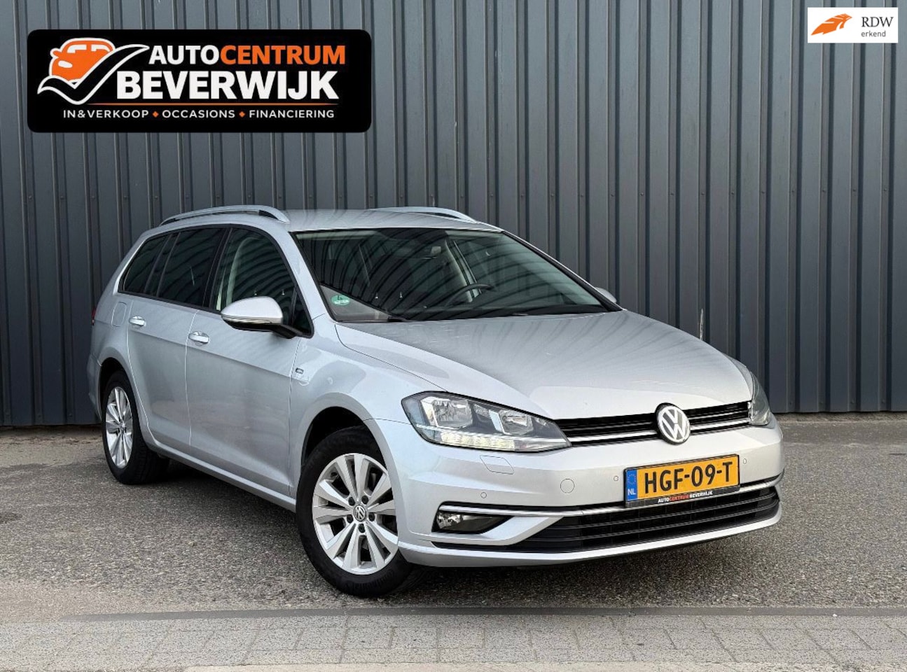 Volkswagen Golf Variant - 1.0 TSI Highline 110pk Grijs 2018 - AutoWereld.nl