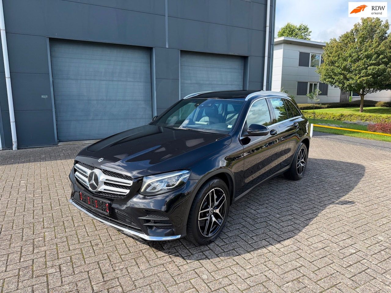 Mercedes-Benz GLC-klasse - 220 d 4MATIC Business 2018 Amg Pano - AutoWereld.nl