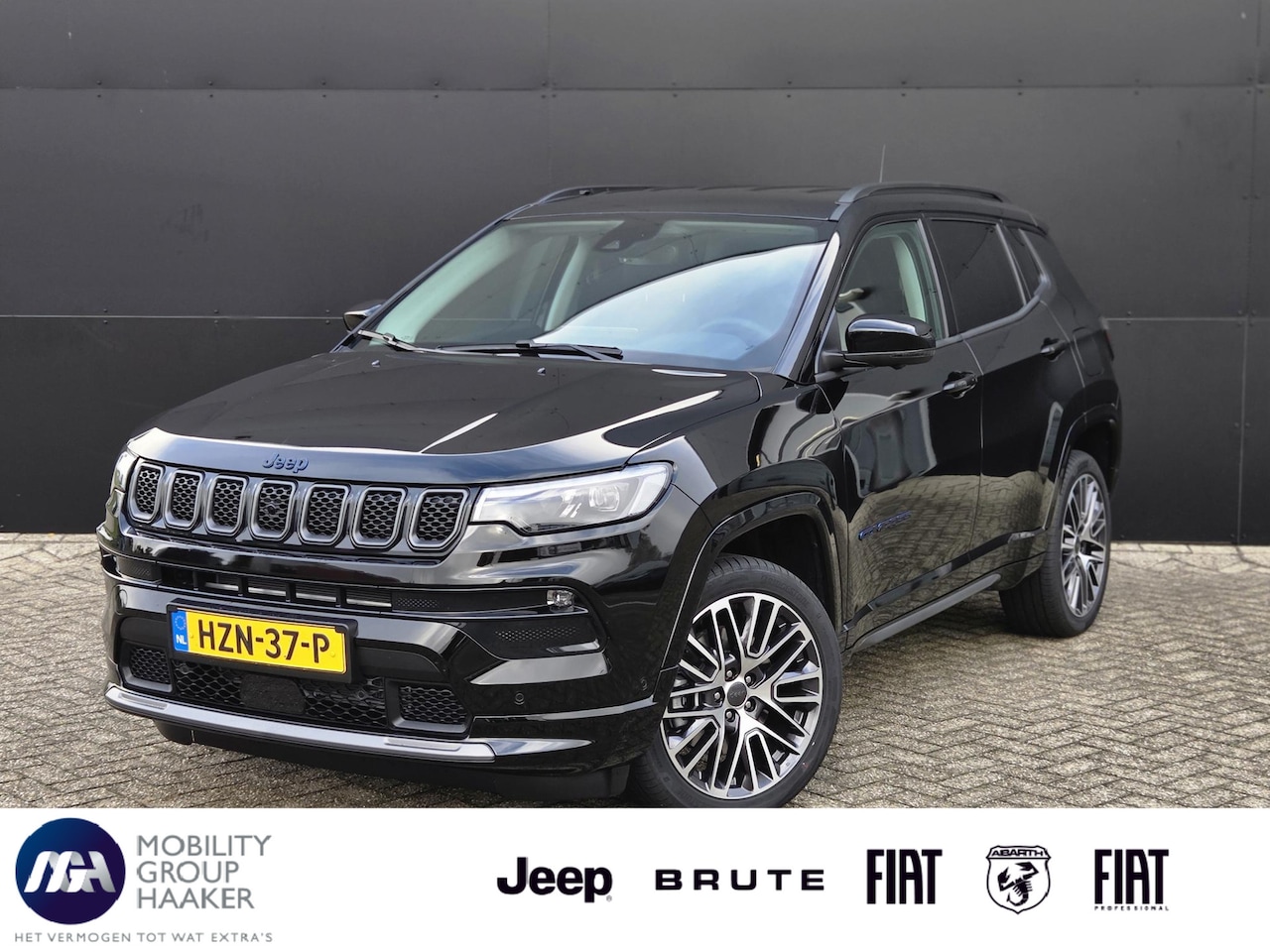 Jeep Compass - 4xe 240 Plug-in Hybrid Electric Summit | Apple-Android | Adaptieve Cruise Control | Stoelv - AutoWereld.nl