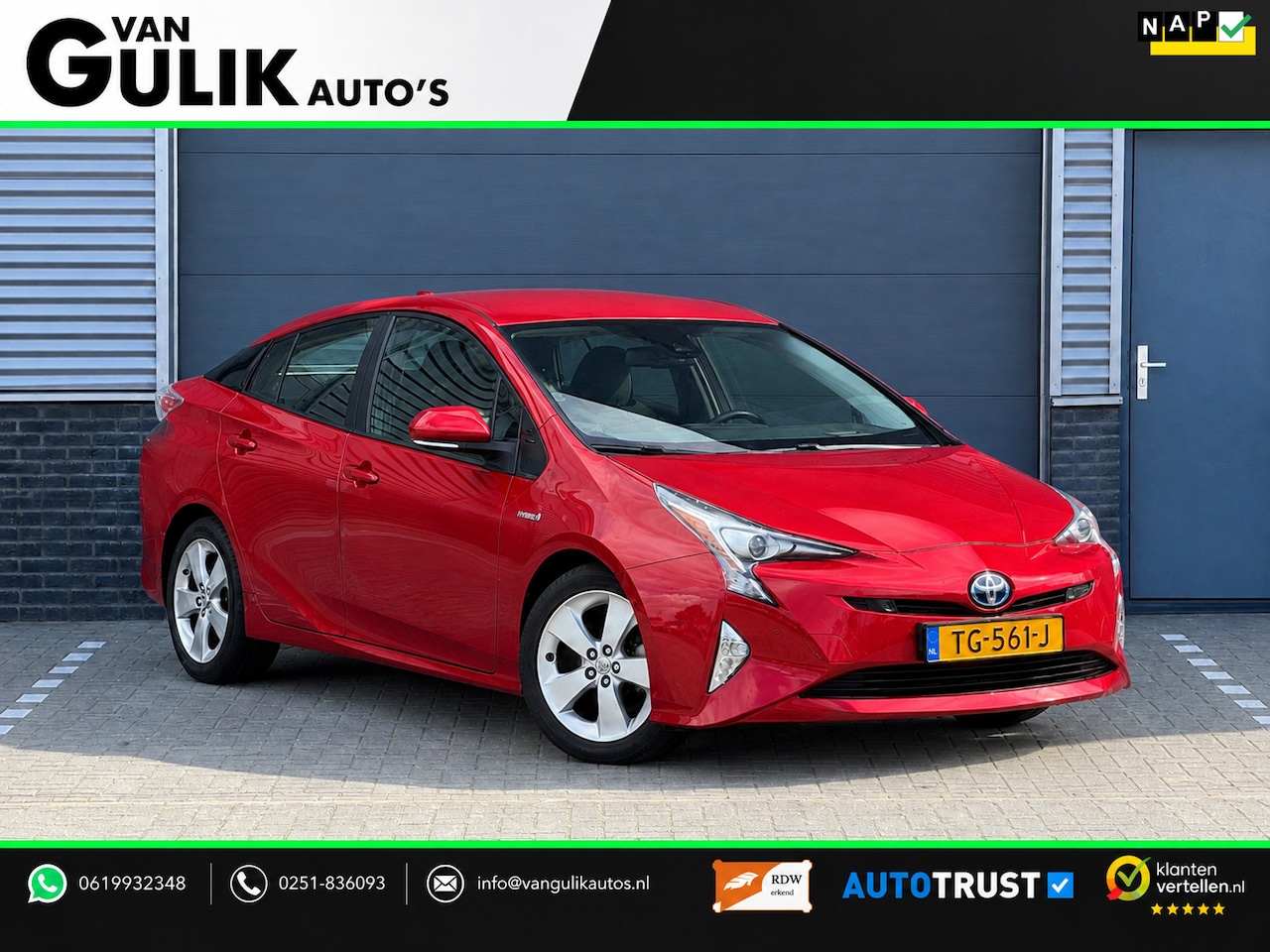 Toyota Prius - 1.8 Executive | Trekhaak | Navigatie | JBL | Camera | - AutoWereld.nl