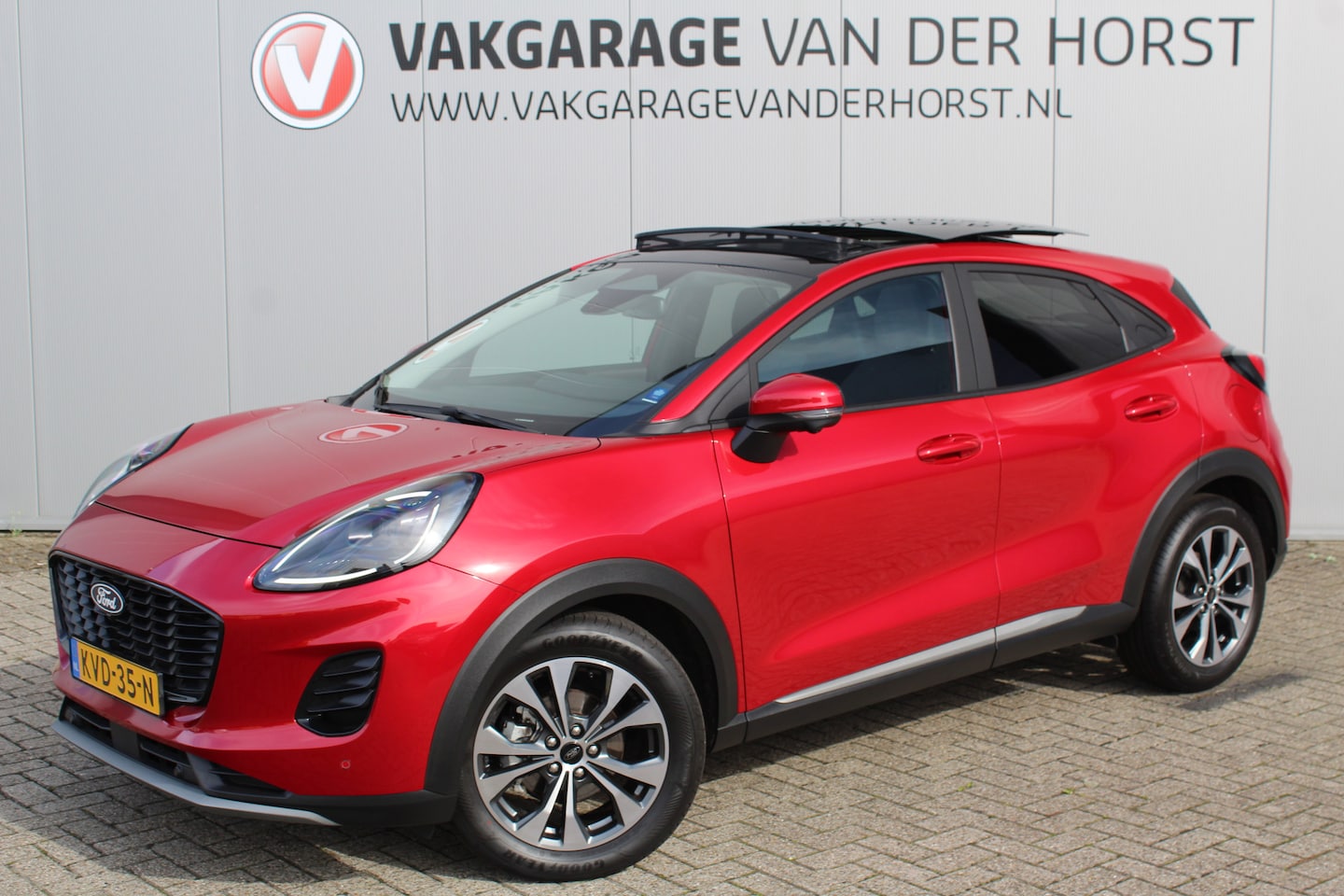 Ford Puma - 1.0-125pk EcoBoost Mild-Hybrid Titanium. Fabr. garantie t/m 21-09-2029 ! Elektr. pano-dak, - AutoWereld.nl