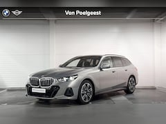 BMW 5-serie Touring - 520i | M-Sport | Comfort Pack | Travel Pack | Panoramadak | Stoelventilatie | Harman/Kardo