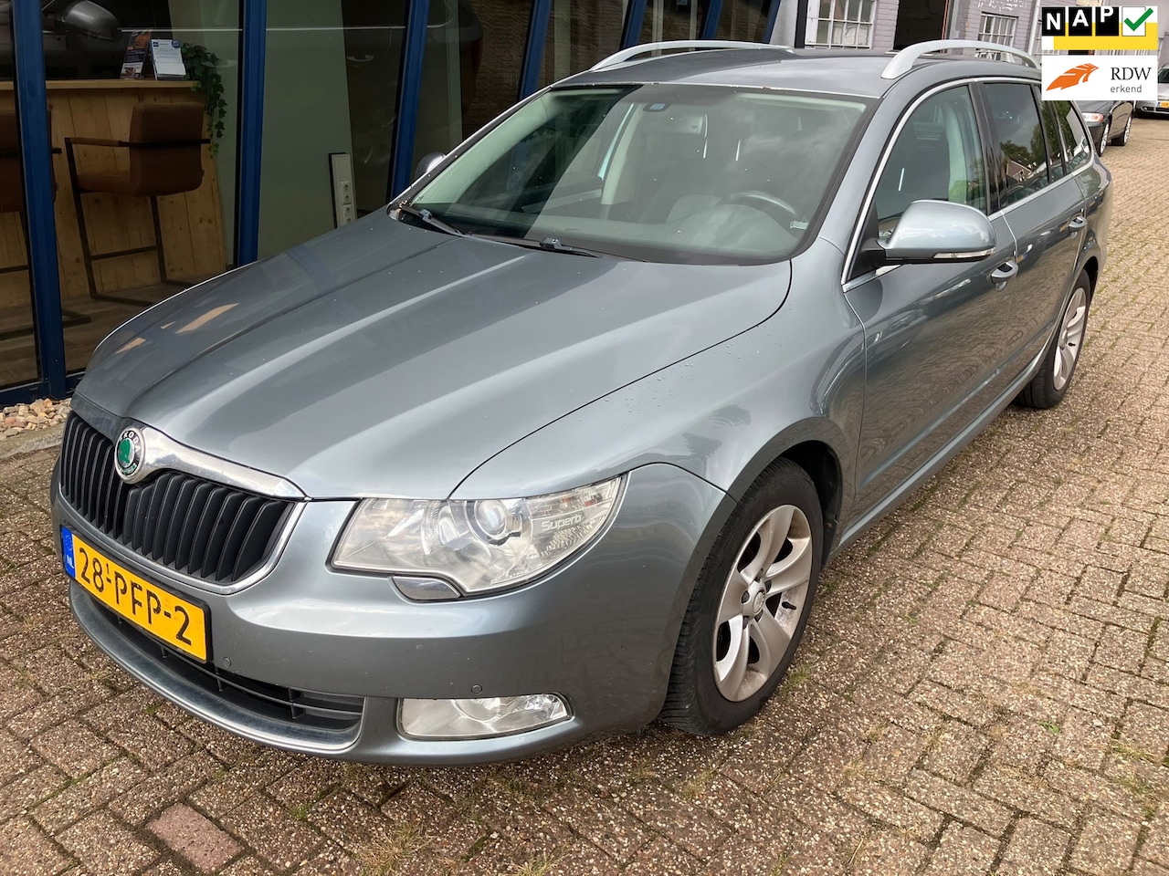 Skoda Superb Combi - 1.6 TDI Greenline Ambition Business Line 1.6 TDI Greenline Ambition Business Line - AutoWereld.nl