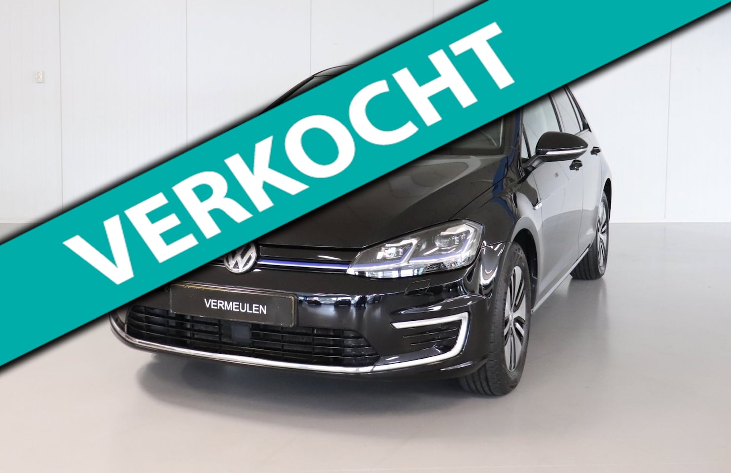 Volkswagen e-Golf - Volkswagen e-Golf | Vol opties | Zwart | 73.000 km - AutoWereld.nl