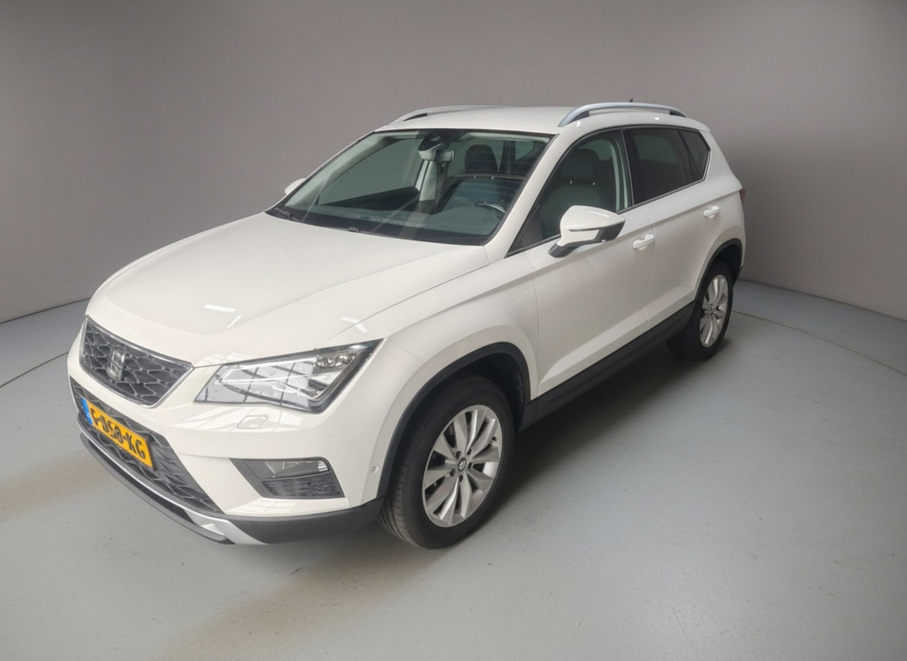 SEAT Ateca - 1.4 EcoTSI Style 1.4 EcoTSI Style, Clima, ACC, Camera, PDC, Keyless, NAP - AutoWereld.nl