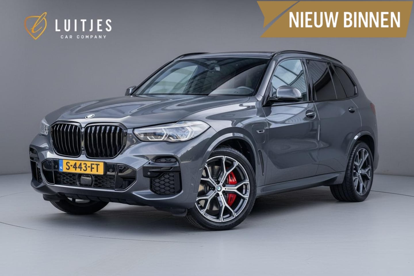 BMW X5 - xDrive45e M-Sport Dravitgrau|BTW|Pano|Laser|Elek-Trekhaak|Memory|Winterpakket - AutoWereld.nl