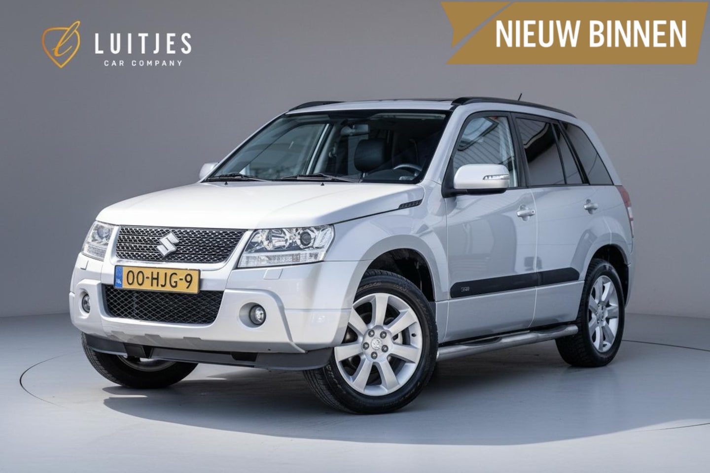 Suzuki Grand Vitara - 2.4 4WD 169pk AUT High Executive |Schuifdak|Leder|Stoelverw.|Climate|Cruise|Afn.Trekhaak|N - AutoWereld.nl