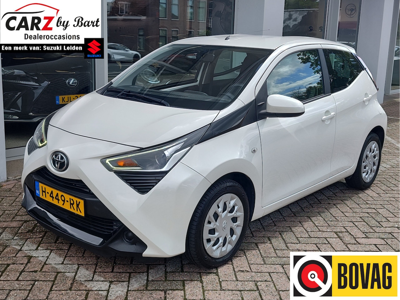 Toyota Aygo - 1.0 VVT-I X-PLAY Carplay/Android Auto | Parkeercamera | NAP - AutoWereld.nl