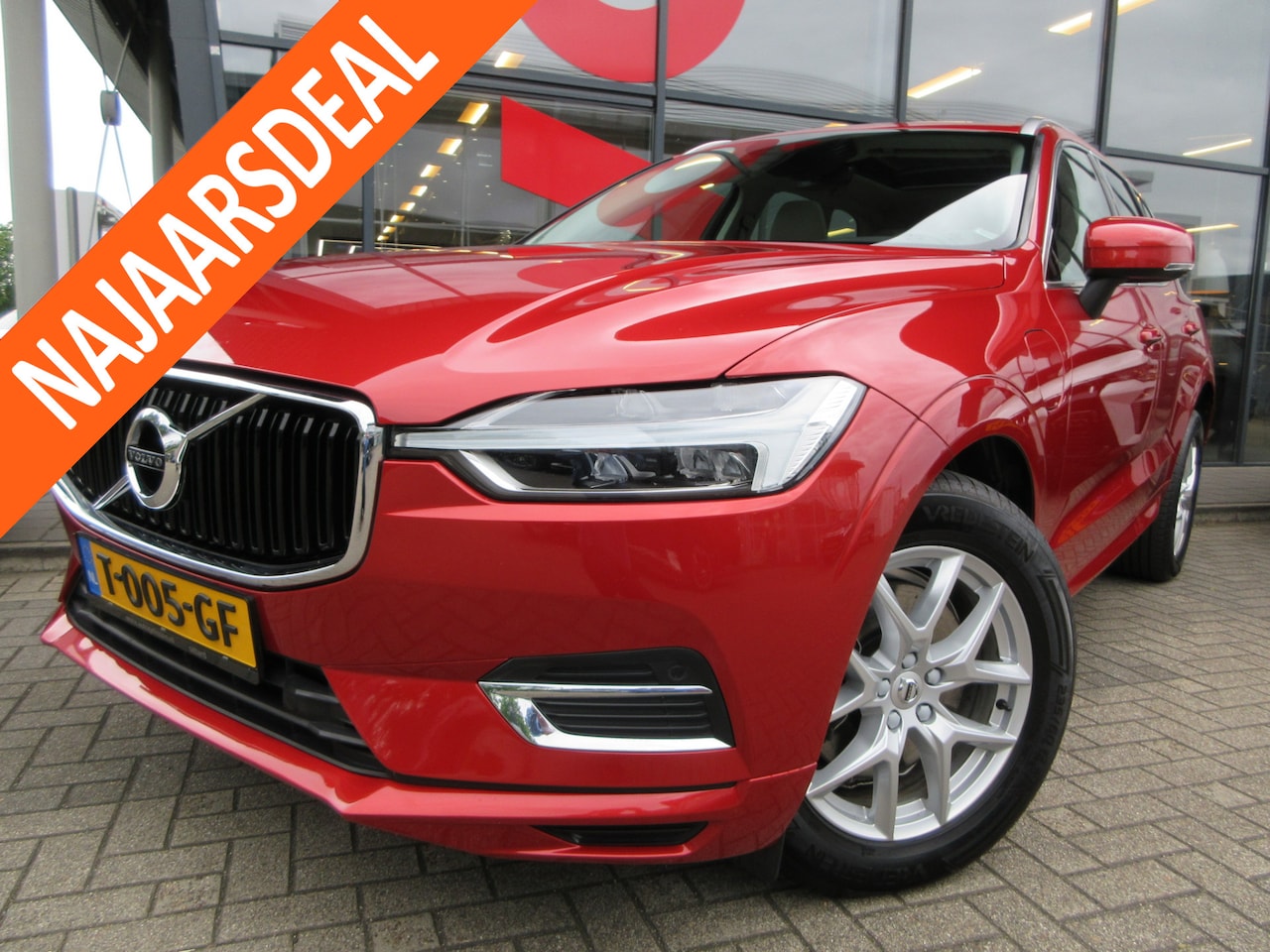 Volvo XC60 - 2.0 T8 Twin Engine AWD Momentum | 407 PK | TREKHAAK | 2.100  KG TREKGEWICHT | LEDER | PANO - AutoWereld.nl