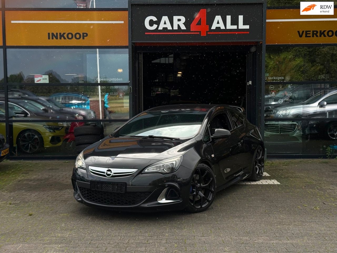 Opel Astra GTC - 2.0 Turbo OPC KW3 SCHROEFSET/COBRA/SPORTKAT/STLVRM/STUURVRM/KANON - AutoWereld.nl