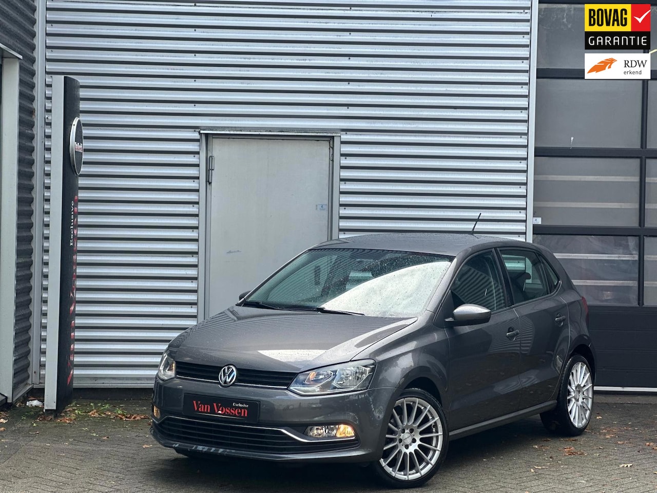 Volkswagen Polo - Volkswagen Polo 1.2 TSI Comfortline|Trekhaak|90PK|2016|Airco|Cruise - AutoWereld.nl
