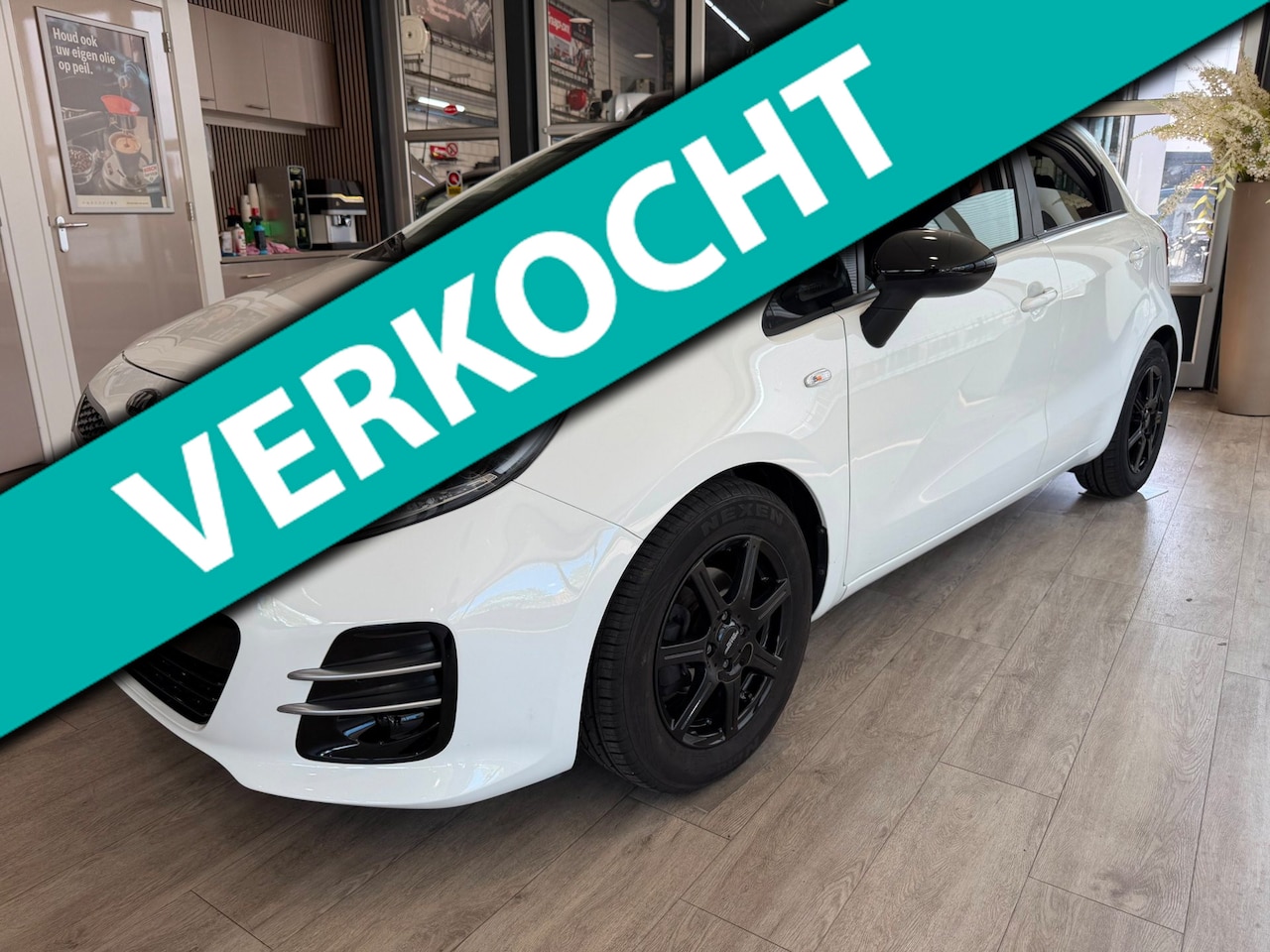 Kia Rio - 1.2 CVVT Dynamic-Line met navigatie - AutoWereld.nl