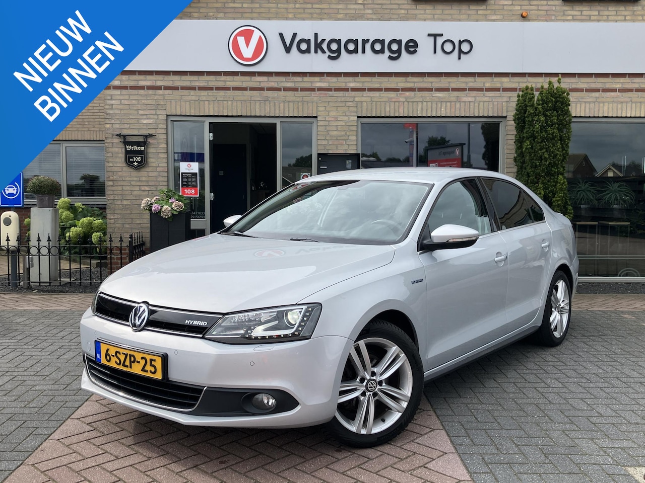 Volkswagen Jetta - 1.4 TSI Hybrid Highline | Navi | Xenon | 100% onderhouden - AutoWereld.nl