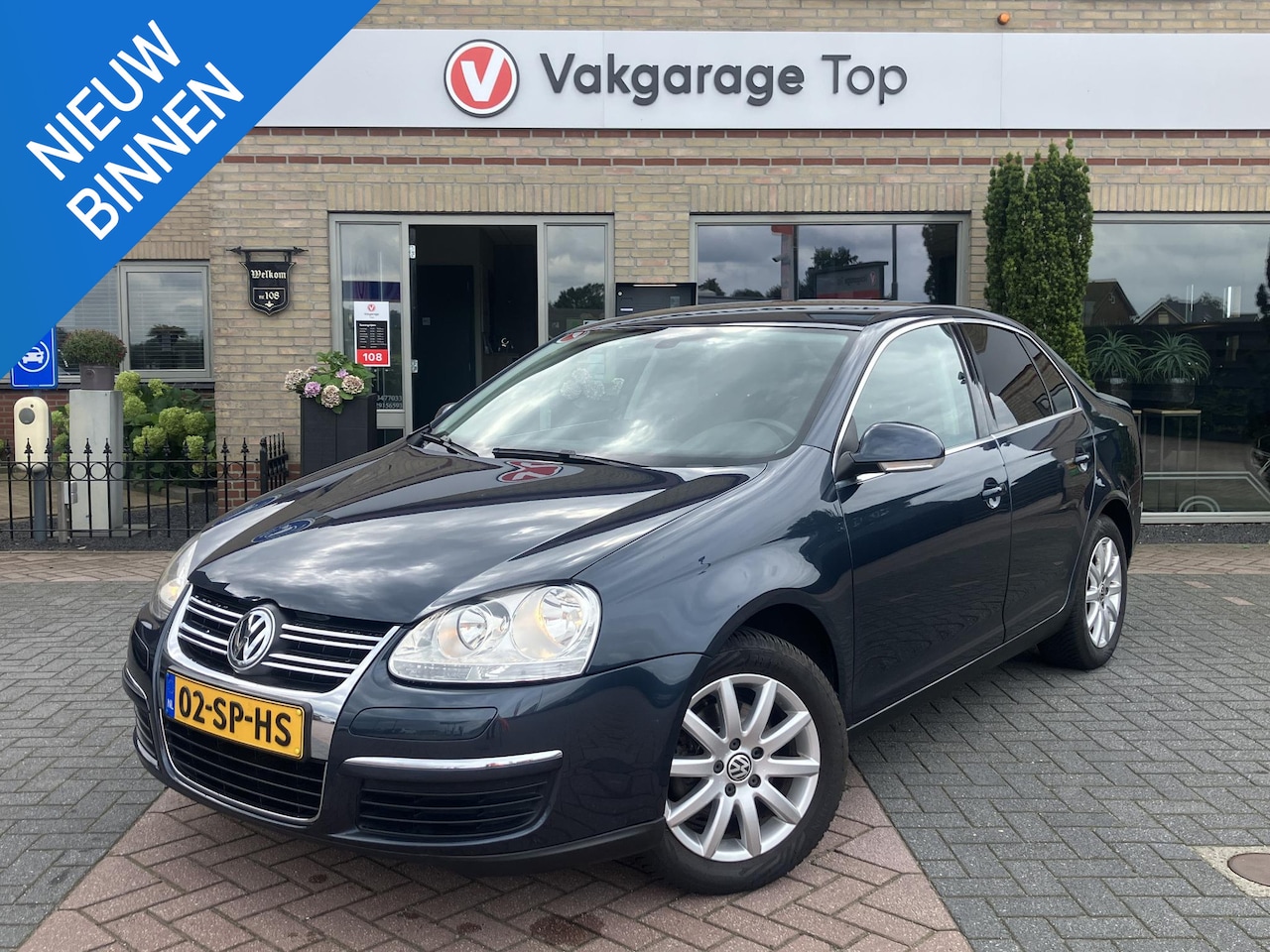 Volkswagen Jetta - 2.0 FSI Comfortline | Trekhaak | PDC | Navi - AutoWereld.nl
