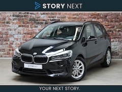 BMW 2-serie Active Tourer - 220i Executive Automaat / Navigatiesysteem / Adaptieve LED koplampen / Hifi / Stoelverwarm