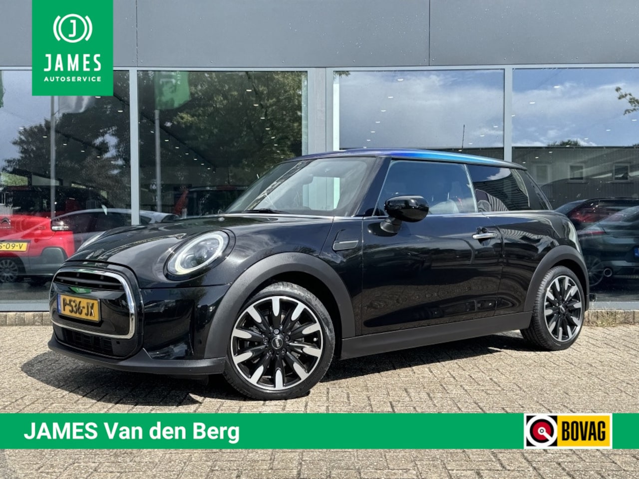 MINI 3-Deurs - 1.5 Cooper Classic | DEALER ONDERHOUDEN | UNIEK DAK | STUURWIELVERWARMING | - AutoWereld.nl