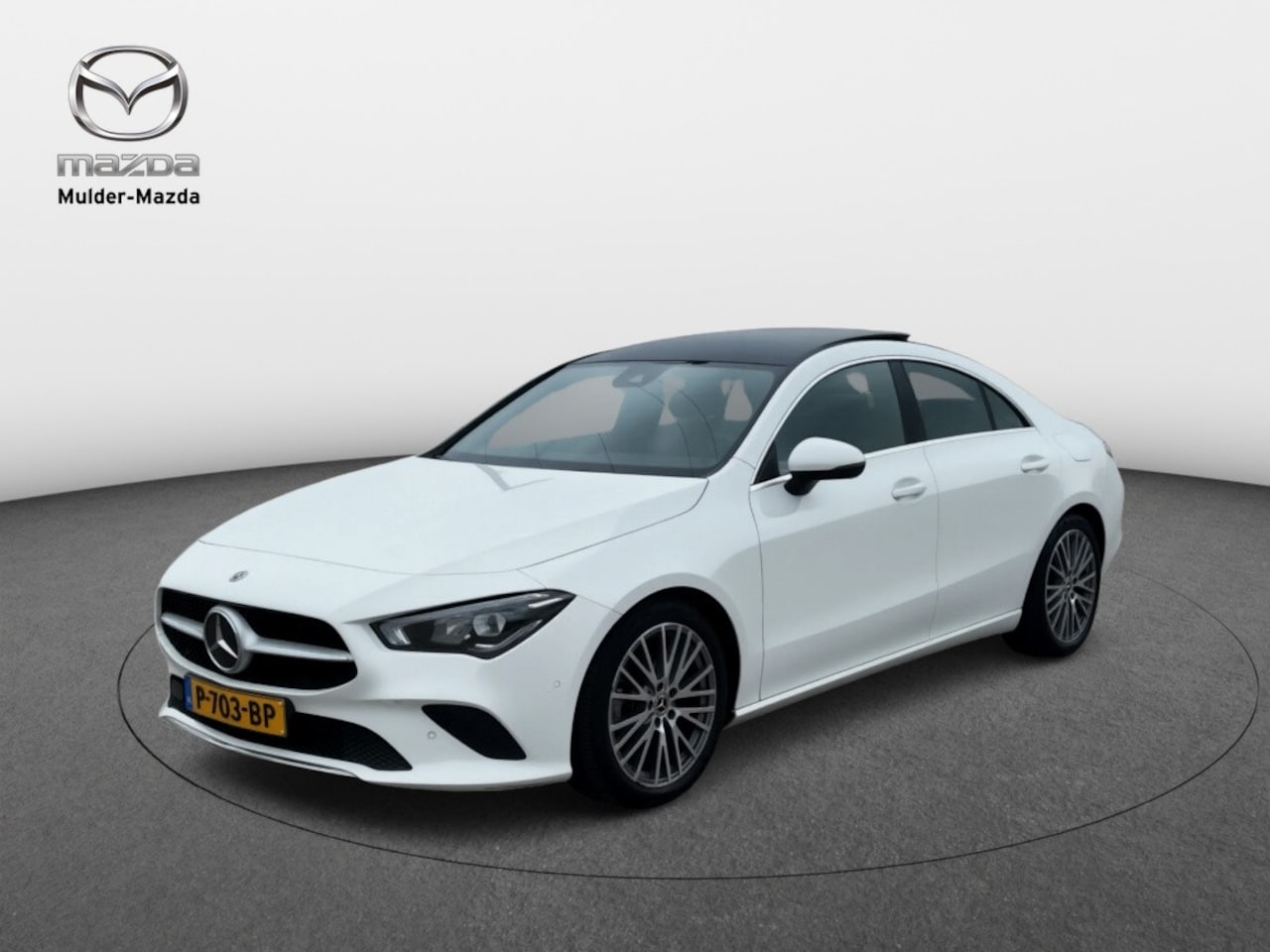 Mercedes-Benz CLA-Klasse - 180 BS Luxury AUTOMAAT | Panoramadak | Sfeerled - AutoWereld.nl