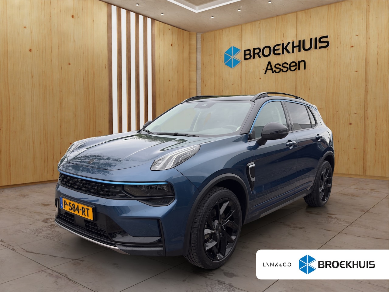 Lynk & Co 01 - 1.5 | Trekhaak | Camera | Verwarmde Voorstoelen | Panoramadak | BLIS | DAB | Keyless Start - AutoWereld.nl