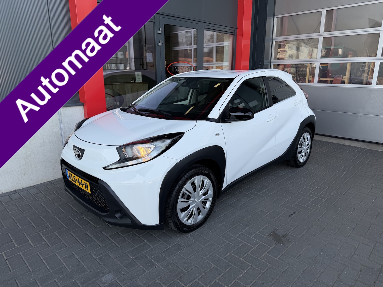 Toyota Aygo X - 1.0 VVT-i S-CVT play 1.0 VVT-i S-CVT Play - AutoWereld.nl