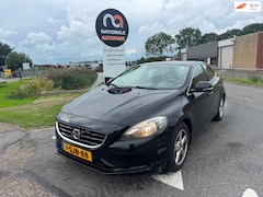 Volvo V40 - | 2013 | 1.6 D2 Momentum | Export en Handel
