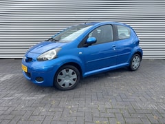 Toyota Aygo - 1.0-12V cool bouwjaar 2009 ( nw apk )