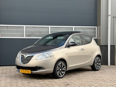 Lancia Y(psilon) - Ypsilon 0.9 TwinAir Platinum bj.2014 5 Drs|Leder|Clima|Nap