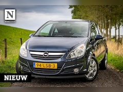Opel Corsa - 1.2-16V '111' Edition |Nap|LM Velgen|Airco|Cruise