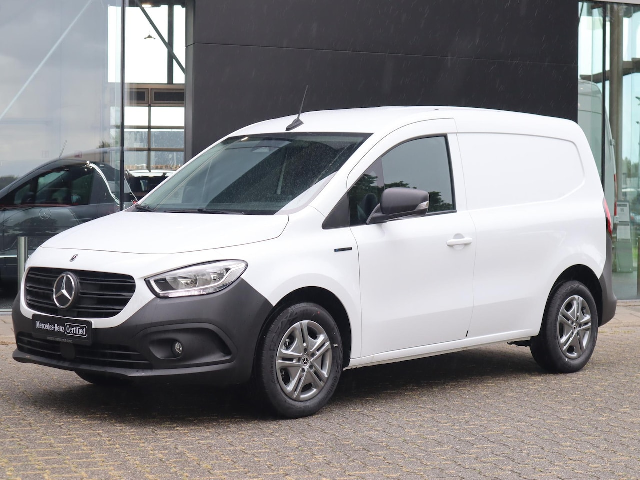 Mercedes-Benz eCitan - 112 BASE 51kWh 280km WLTP - AutoWereld.nl