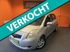 Toyota Yaris - 1.3 VVTI / 5 DEURS / AUTOMAAT / MMT-SOL / AIRCO