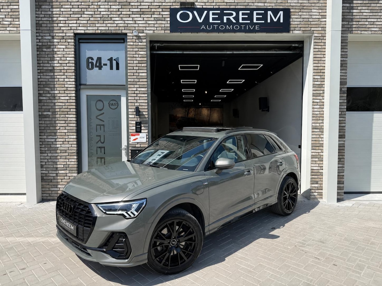 Audi Q3 - 45 TFSI e S edition | Pano | Trekhaak | 20 Inch 'Black' | Elekt. voorstoelen geheugen | 36 - AutoWereld.nl
