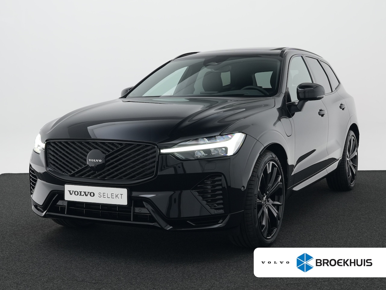 Volvo XC60 - T6 Recharge AWD Ultra Black Edition | Luchtvering | Head-Up | 360° | Harman/Kardon | Panor - AutoWereld.nl