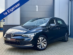 Volkswagen Golf - 8 1.4 eHybrid PHEV *1e Eigenaar* Alcantara / Stoel/Stuurverwarming / Adapt. Cruise / Camer
