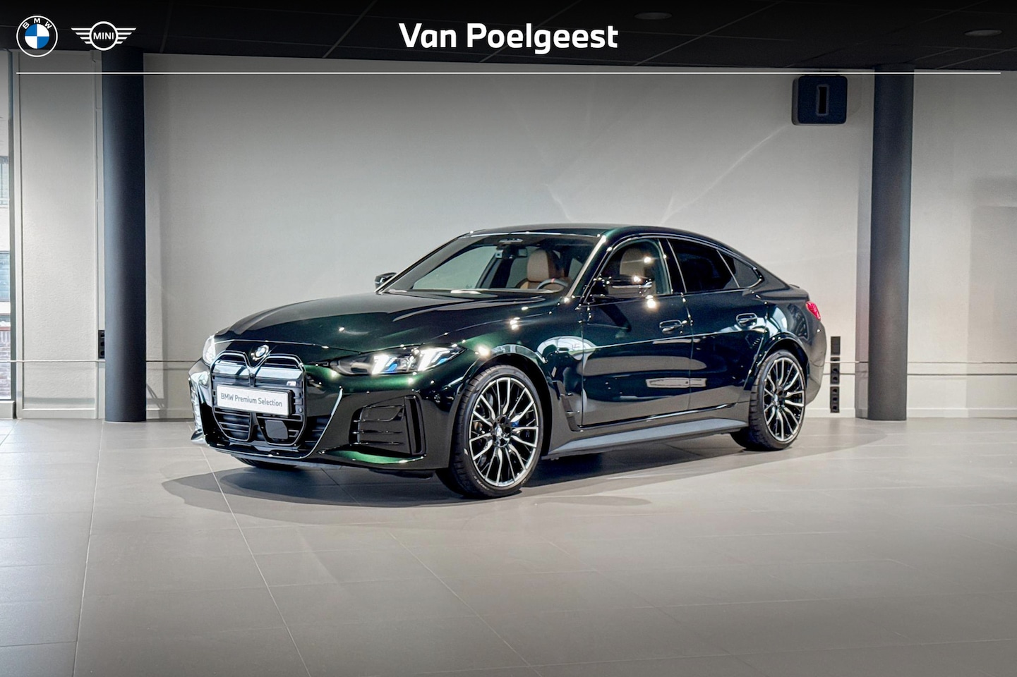 BMW i4 - M60 84 kWh | M Sport | Stoelverwarming | Achteruitrijcamera | Head-Up Display | - AutoWereld.nl