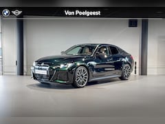 BMW i4 - M60 84 kWh | M Sport | Stoelverwarming | Achteruitrijcamera | Head-Up Display |