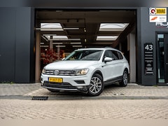 Volkswagen Tiguan - 2.0 TDI 4Motion Highline Business R|Pano|Dyna-Audio|Massage|Acc|Line-Assist|Trekhaak