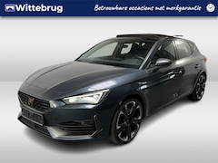 CUPRA Leon - 1.4 e-Hybrid VZ Performance / AUTOMAAT/ 245 PK/ PANO/ CAMERA/ PARK. SENSOREN/ DCC/ DODE HO