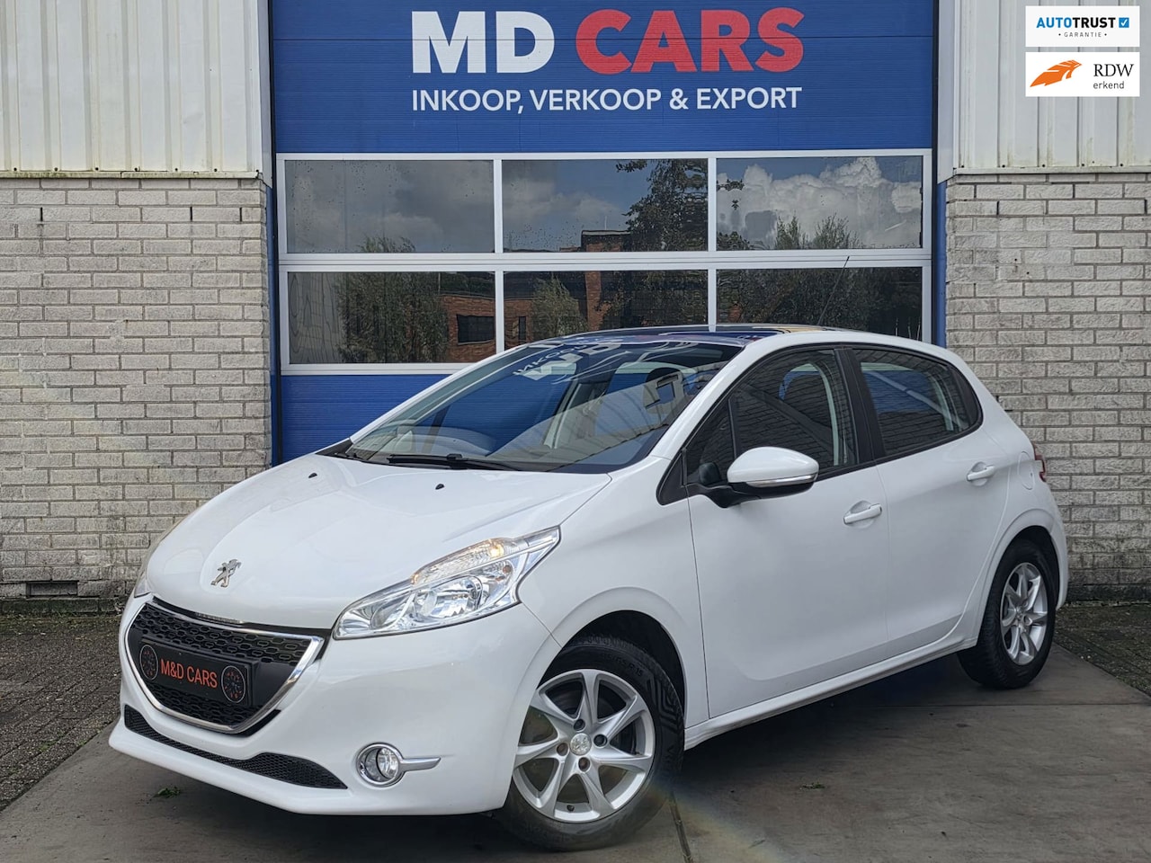 Peugeot 208 - 1.2 VTi Blue Lease Executive PANO/AIRCO/STOELVERWARMING - AutoWereld.nl