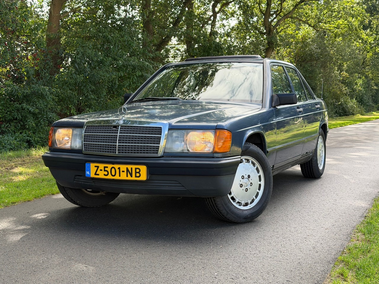 Mercedes-Benz 190-serie - 2.0 | Oldtimer + Lpg + APK 23-05-2028 Nu € 4.950,- !!! - AutoWereld.nl