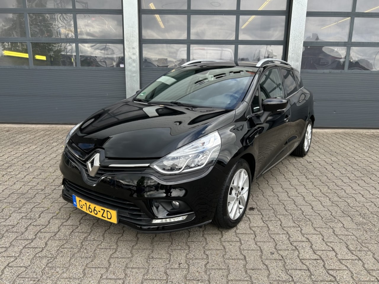 Renault Clio Estate - Energy TCe 90pk S&S Limited - AutoWereld.nl