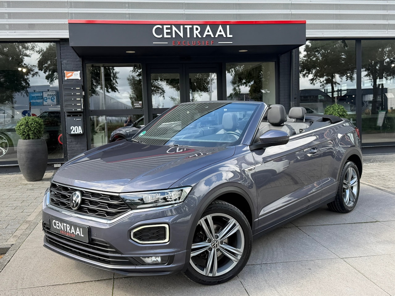 Volkswagen T-Roc Cabrio - 1.5 TSI R-Line ACC|Carplay|DSG|150PK|Virtual-Cockpit - AutoWereld.nl