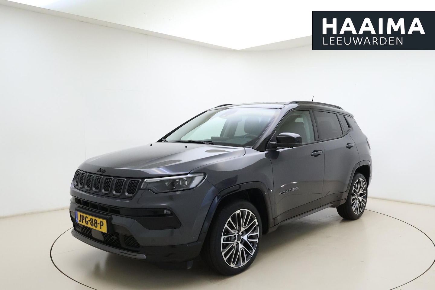 Jeep Compass - 1.5T e-Hybrid S | Automaat | Rondomzicht Camera | Lederen bekleding | Stoel & Stuurverwarm - AutoWereld.nl
