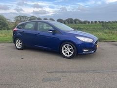 Ford Focus - 1.0 Titanium Edition BJ 2015 ZEER NETTE STAAT AIRCO/CLIMA