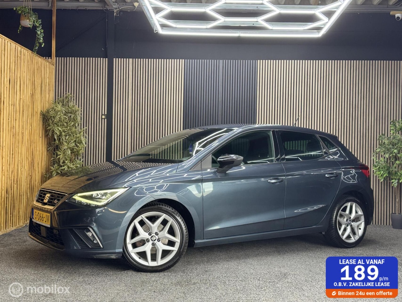 SEAT Ibiza - 1.0 TSI FR|Led|Cam|Carplay|Navi|Pdc|Cruisecontrol - AutoWereld.nl