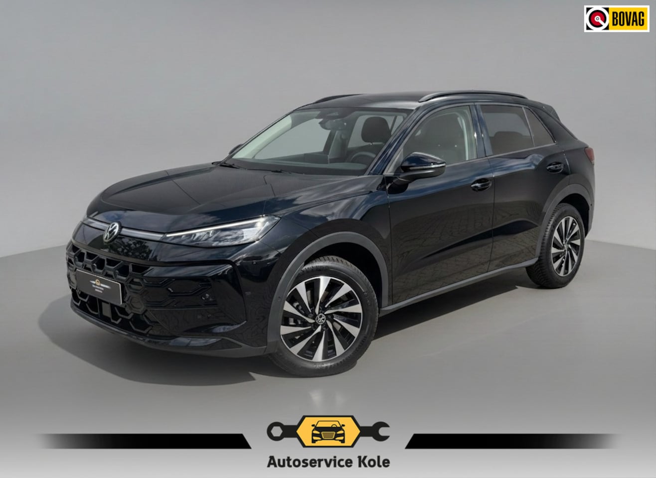 Volkswagen T-Roc - 1.5 eTsi * Nieuw model * Hoogglans R-Line Look * Stoelverwarming * Camera * Navigatie * - AutoWereld.nl