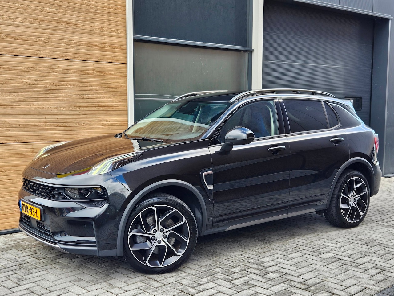 Lynk & Co 01 - 1.5 Plug-in Hybride Pano Carplay 360-camera Keyless - AutoWereld.nl