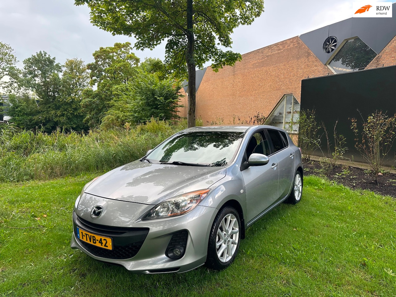 Mazda 3 - 1.6 TS IN UITSTEKENDE STAAT - AutoWereld.nl